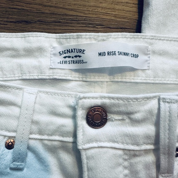 Signature by Levis womens mid rise skinny crop size 8 white - Picture 5 of 5